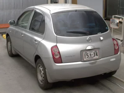 Nissan MARCH