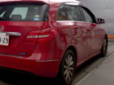Mercedes-Benz B CLASS