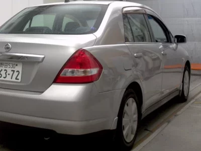 Nissan TIIDA LATIO