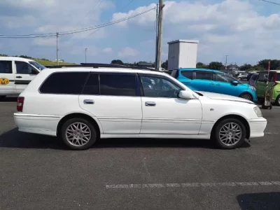 Toyota CROWN ESTATE