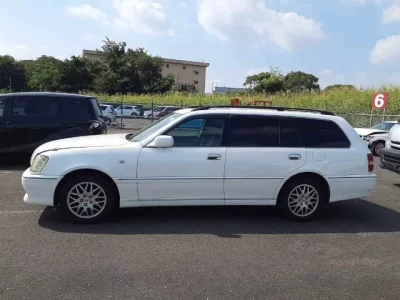 Toyota CROWN ESTATE