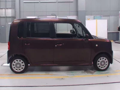 Toyota PIXIS SPACE