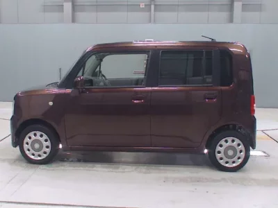 Toyota PIXIS SPACE
