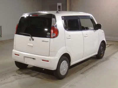 Suzuki MRWAGON