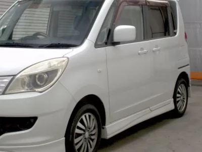 Mitsubishi DELICA D2