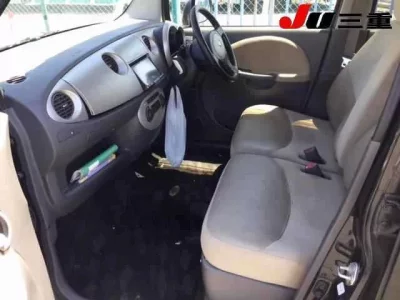 Daihatsu MOVE LATTE