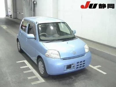 Daihatsu Esse