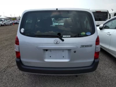 Toyota SUCCEED