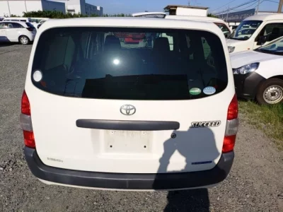 Toyota SUCCEED