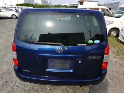 Toyota SUCCEED