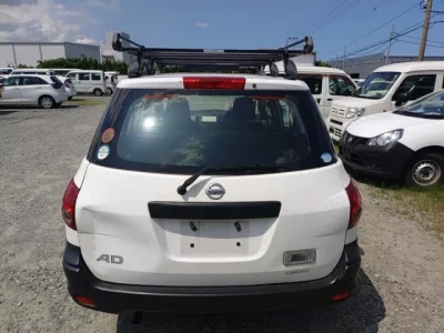 Nissan AD