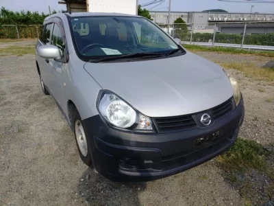 Nissan AD