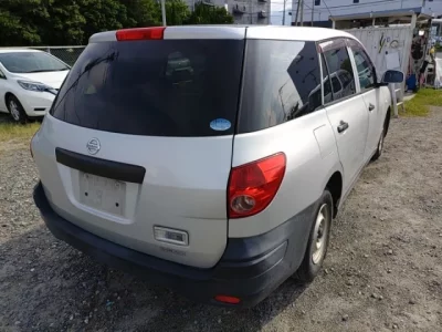 Nissan AD