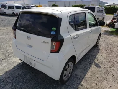 Daihatsu MIRA E S