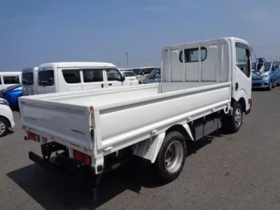 Nissan ATLAS