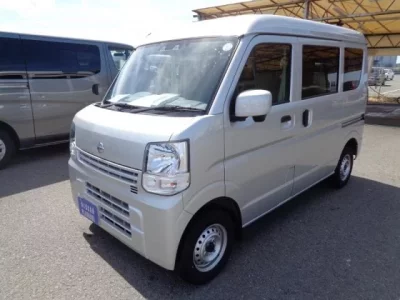 Nissan CLIPPER VAN