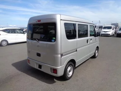 Nissan CLIPPER VAN