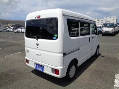 Nissan CLIPPER VAN