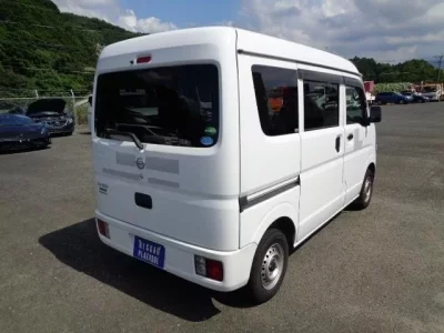 Nissan CLIPPER VAN