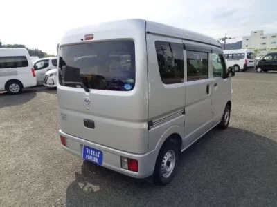 Nissan CLIPPER VAN