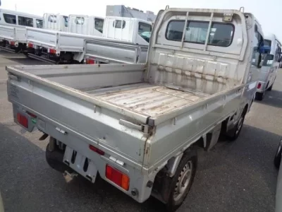 Nissan CLIPPER TRUCK