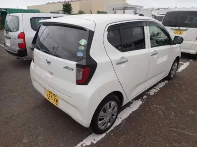 Daihatsu MIRA E S