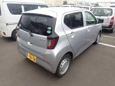 Daihatsu MIRA E S