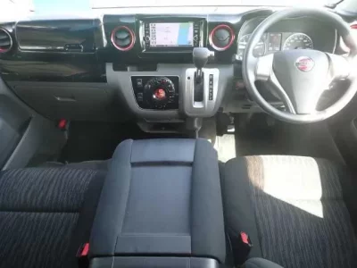 Nissan CARAVAN VAN