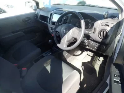 Nissan AD