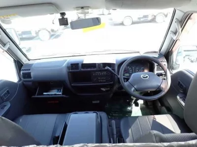 Mazda BONGO VAN
