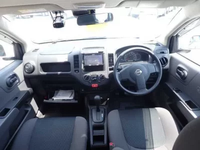 Nissan AD