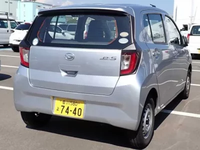 Daihatsu MIRA E S