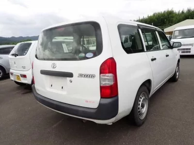 Toyota SUCCEED