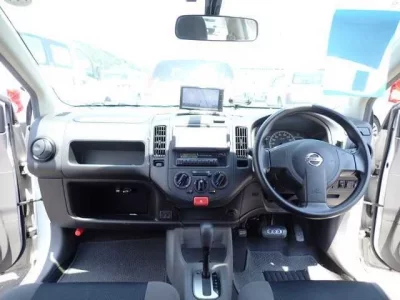 Nissan AD