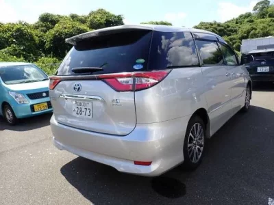 Toyota ESTIMA HYBRID