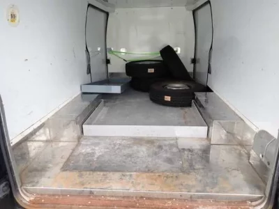 Nissan CARAVAN VAN