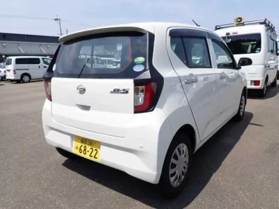 Daihatsu MIRA E S