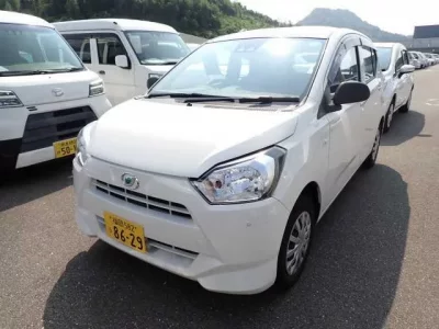Daihatsu MIRA E S