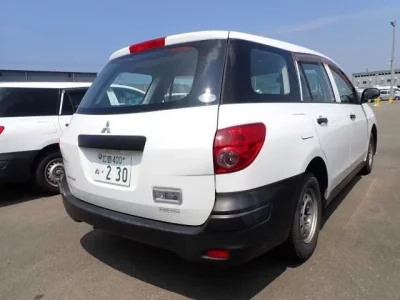 Mitsubishi LANCER VAN