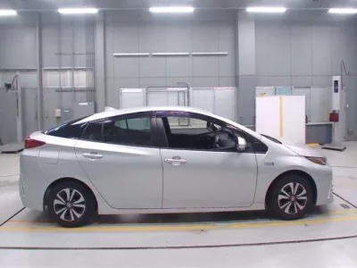 Toyota PRIUS PHV