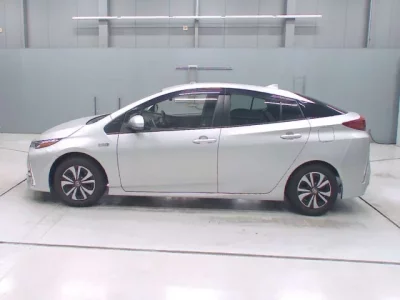 Toyota PRIUS PHV