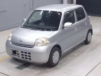 Daihatsu Esse