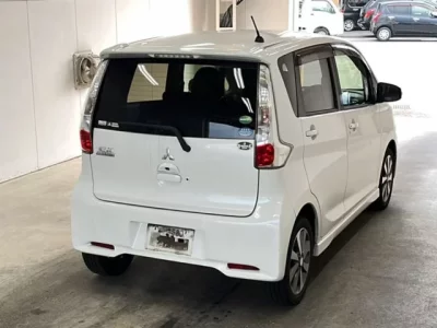 Mitsubishi EK CUSTOM