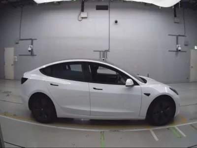 Tesla MODEL3