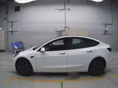 Tesla MODEL3