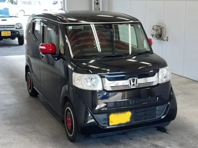 Honda N BOX SLASH