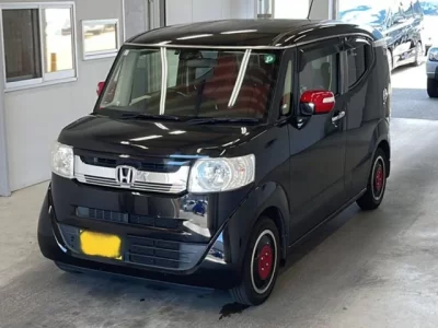 Honda N BOX SLASH