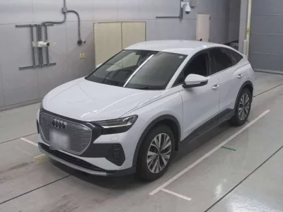 Audi Q4
