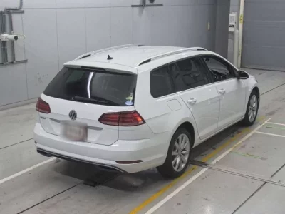 Volkswagen GOLF VARIANT
