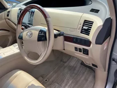 Toyota ESTIMA HYBRID